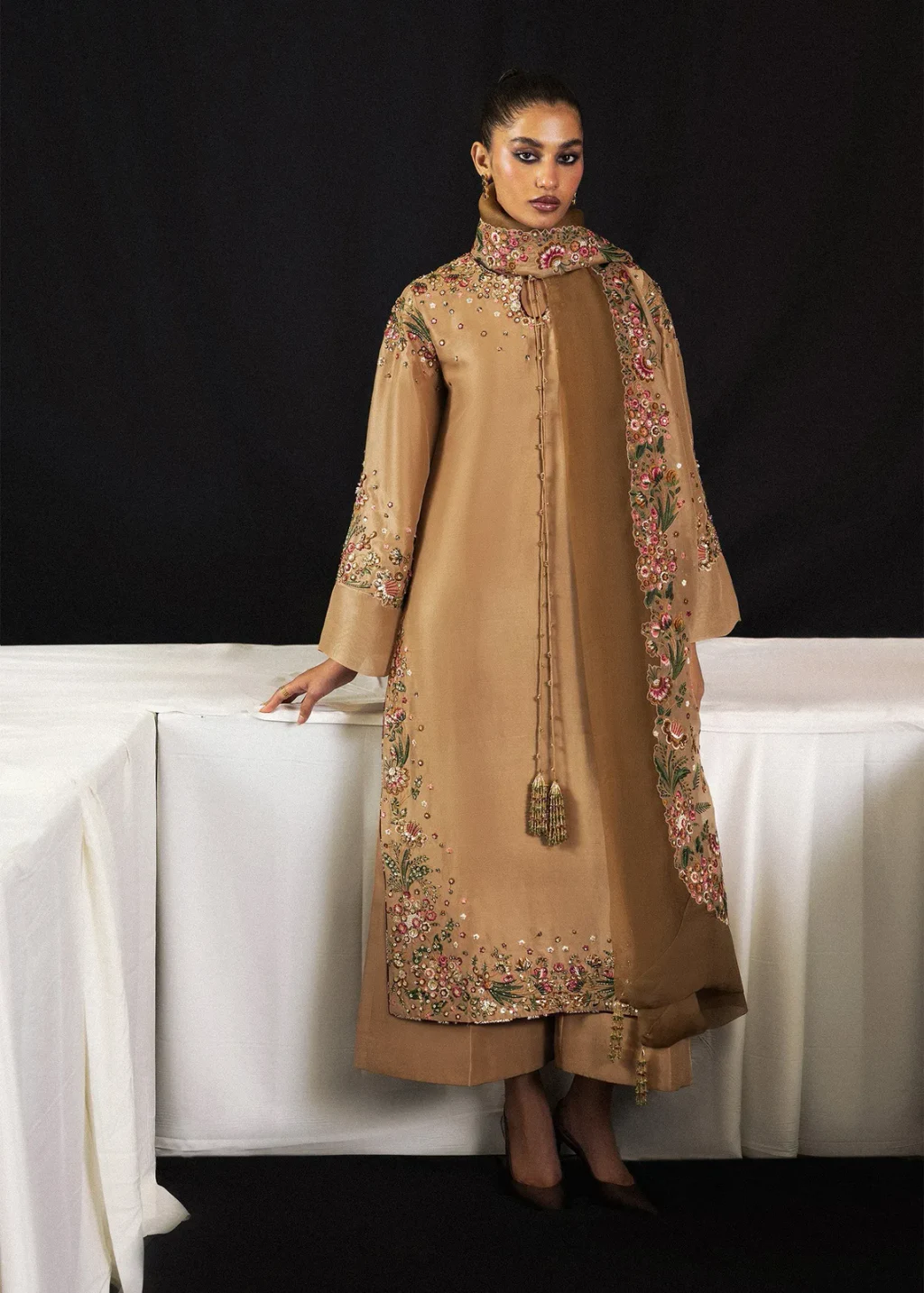Hussain Rehar – Aurelia formal, full front view